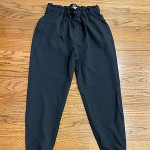 Abercrombie traveler joggers